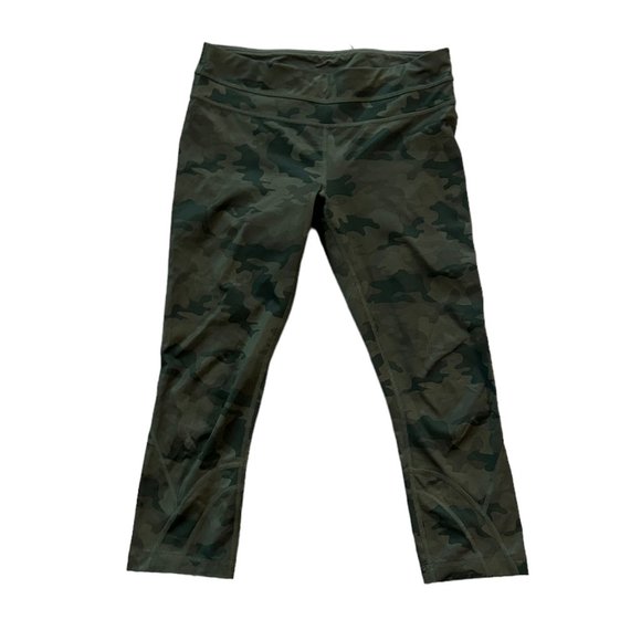 Lululemon Low Rise Cropped Camo Running Tights with Pockets Size 6 As New - Picture 1 of 5